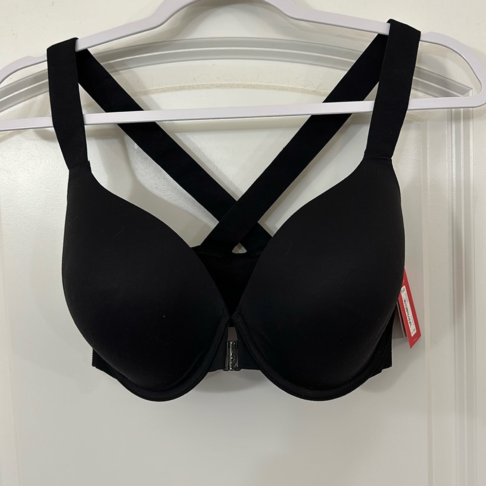 New With Tags! SPANX black racerback bra. 36 DD